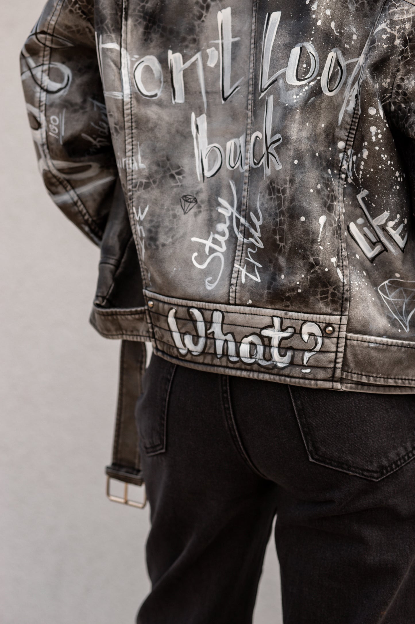 LEATHER JACKET "NOBODY IS GONNA KNOW"